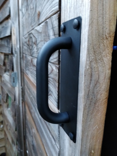 A new shed handle