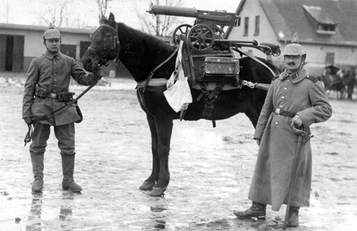 Imperial German troops with a captured Maxim gun packed on a horse, WW1, 1914-1918